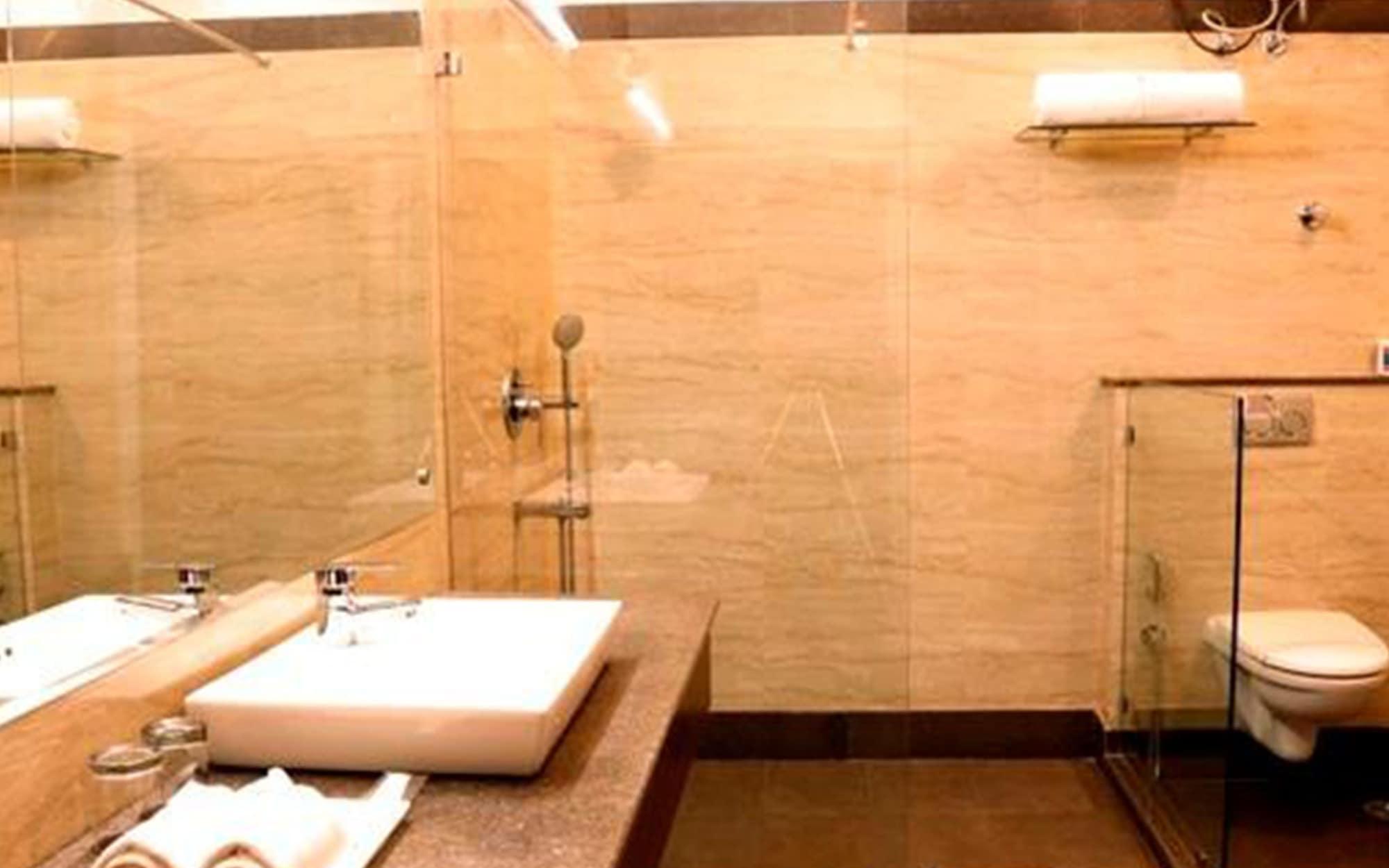 Africa Avenue Gk - 1 Hotel New Delhi Exterior photo
