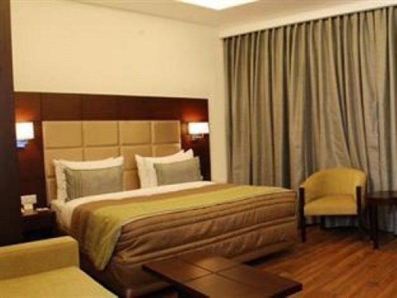 Africa Avenue Gk - 1 Hotel New Delhi Exterior photo