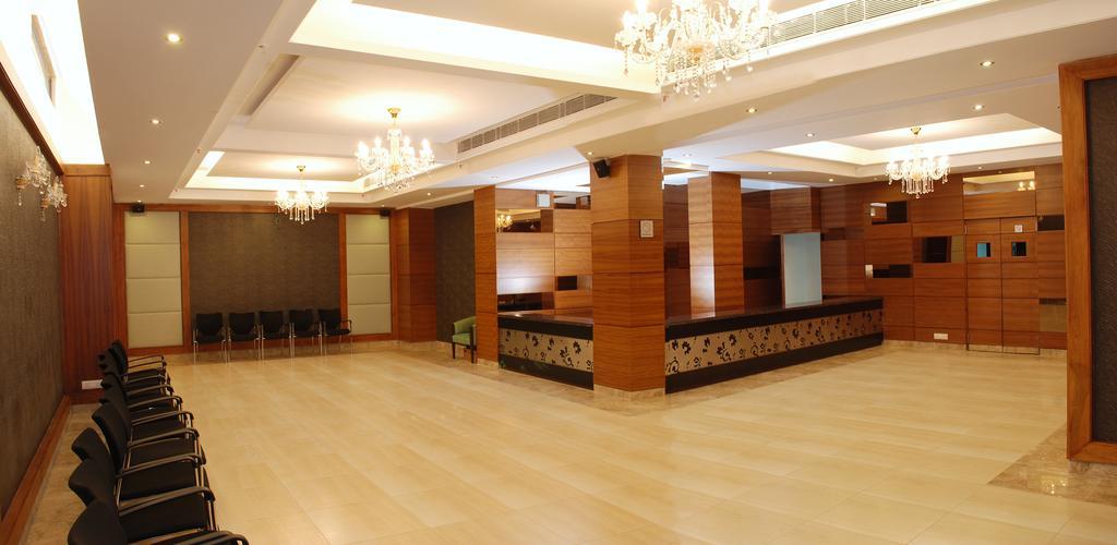 Africa Avenue Gk - 1 Hotel New Delhi Exterior photo